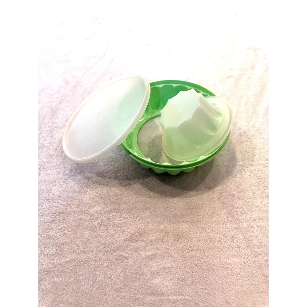 VTG Tupperware Jel-N-Serve Jello Mold Mint Green 1203-4 with Seals 4 Piece Set